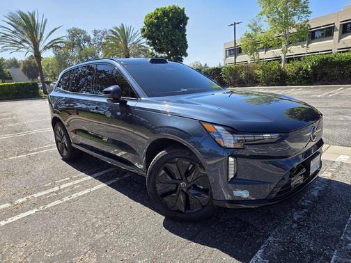 Blue 2025 Volvo EX90 Twin Motor Plus 7-Seat