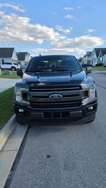 Black 2019 Ford F-150 XLT