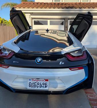 White 2016 BMW i8 Base