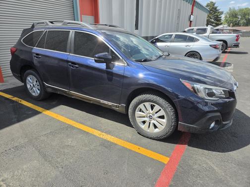 Blue 2018 Subaru Outback 2.5i Premium