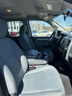 2018 RAM 1500 SLT