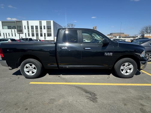 2018 RAM 1500 SLT