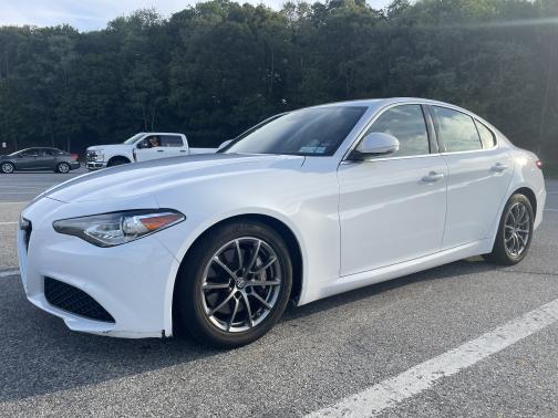 2020 Alfa Romeo Giulia Base