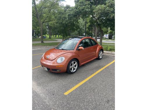 2010 Volkswagen New Beetle Red Rock Edition