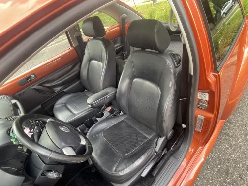 2010 Volkswagen New Beetle Red Rock Edition