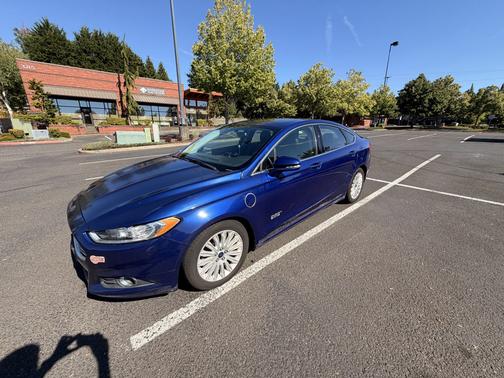 Blue 2016 Ford Fusion Energi SE Luxury