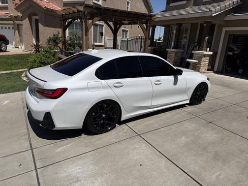 2025 BMW M340 i xDrive