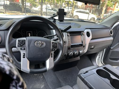 2018 Toyota Tundra SR