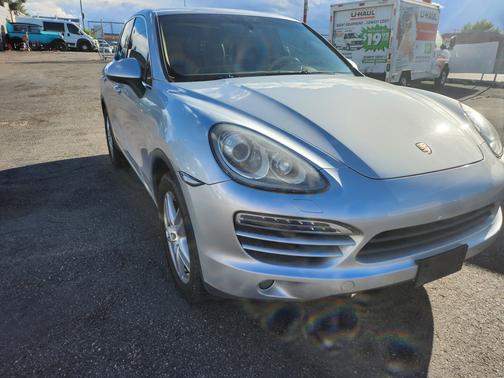 Silver 2011 Porsche Cayenne Cayenne