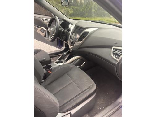 2013 Hyundai Veloster Base