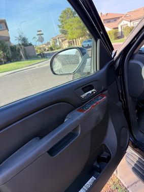 Black 2011 Chevrolet Avalanche 1500 LT