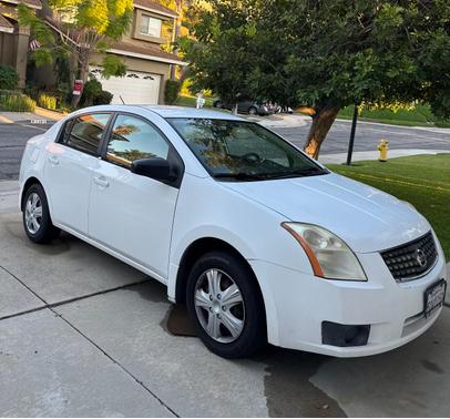 White 2007 Nissan Sentra 2