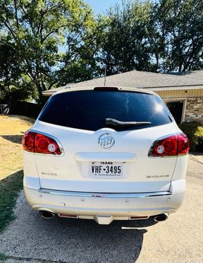 White 2012 Buick Enclave Premium