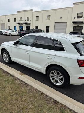 White 2019 Audi Q5 2.0T Premium