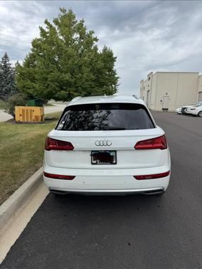 White 2019 Audi Q5 2.0T Premium