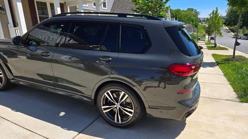 Gray 2022 BMW X7 M50i