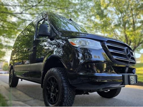 2022 Mercedes-Benz Sprinter 2500 Standard Roof