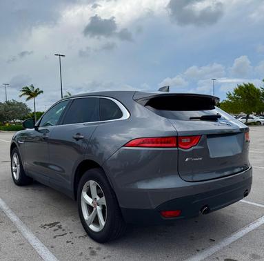 2019 Jaguar F-PACE 25t Premium