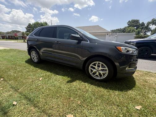 Gray 2021 Ford Edge SEL
