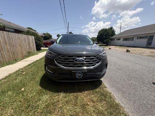 Gray 2021 Ford Edge SEL