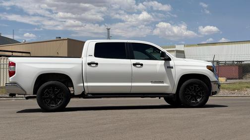White 2021 Toyota Tundra SR5