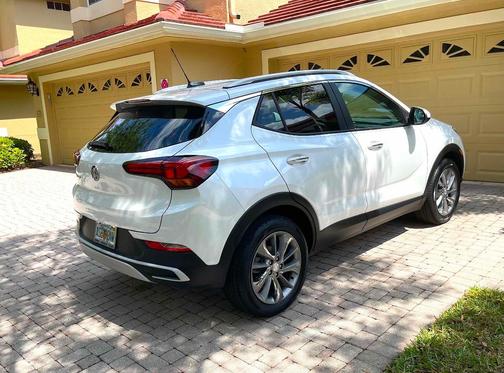 White 2023 Buick Encore GX Select