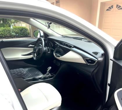 White 2023 Buick Encore GX Select
