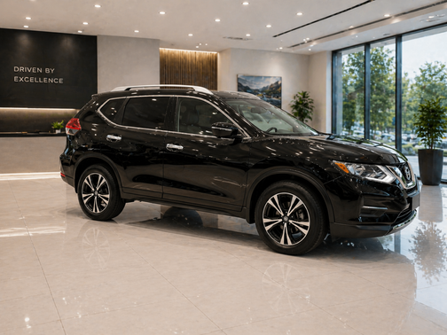Black 2019 Nissan Rogue SV