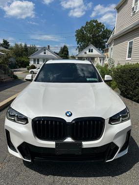 White 2024 BMW X3 xDrive30i