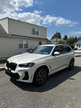 White 2024 BMW X3 xDrive30i