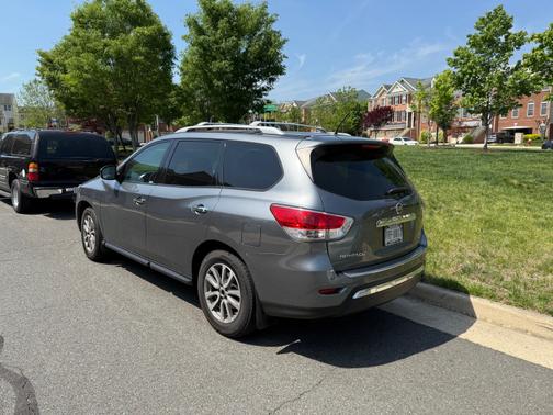 2015 Nissan Pathfinder SV