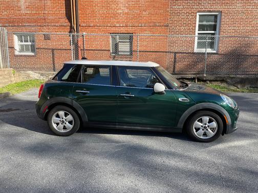 2015 MINI Hardtop Cooper