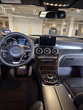 2019 Mercedes-Benz GLC 300 Base