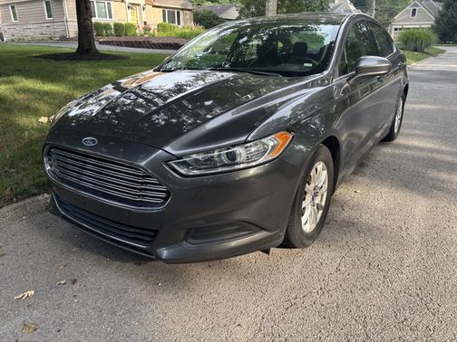 Gray 2015 Ford Fusion S
