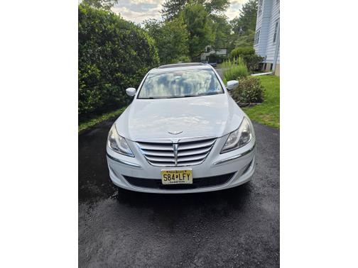 2012 Hyundai Genesis 3.8