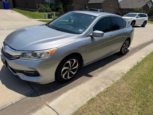 2017 Honda Accord EX-L w/Navigation & Honda Sensing