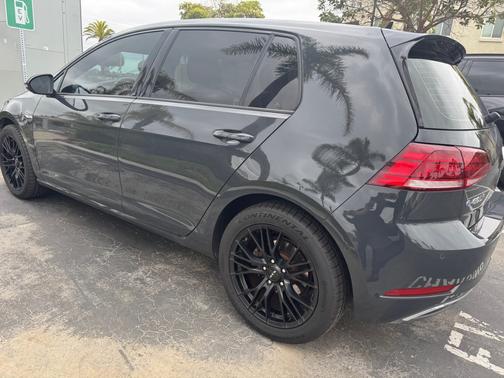 2019 Volkswagen e-Golf SEL Premium