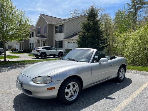 Silver 1999 Mazda MX-5 Miata Base