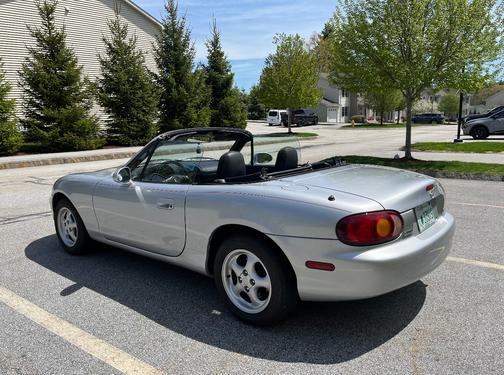 Silver 1999 Mazda MX-5 Miata Base