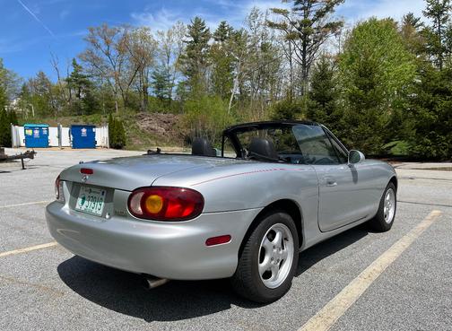 Silver 1999 Mazda MX-5 Miata Base