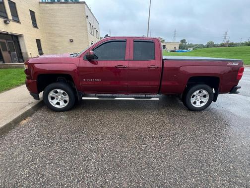 Red 2016 Chevrolet Silverado 1500 2LT