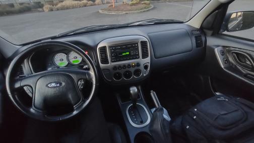 2005 Ford Escape Limited