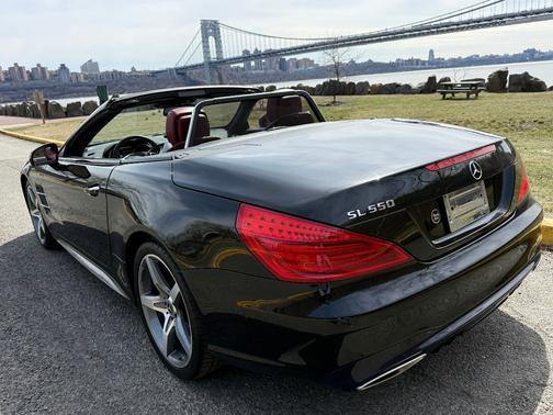 2018 Mercedes-Benz SL 550 Base