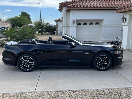 2023 Ford Mustang GT Premium