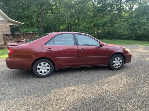 2004 Toyota Camry LE