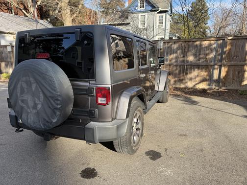 2016 Jeep Wrangler Unlimited Sahara