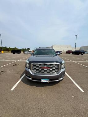 Gray 2019 GMC Yukon Denali