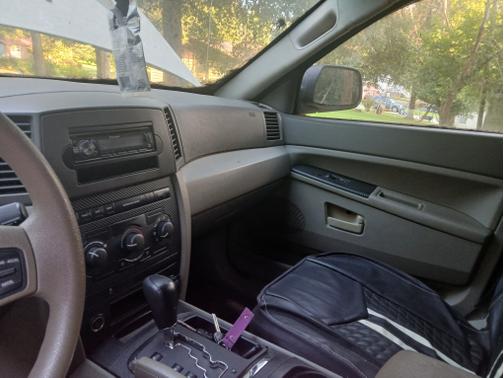 2006 Jeep Grand Cherokee Laredo