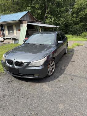 Gray 2009 BMW 535 xi