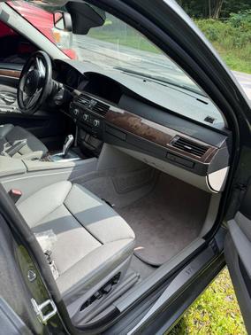 Gray 2009 BMW 535 xi